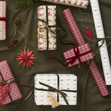 Load image into Gallery viewer, Velvet ribbon on spool - various colours
