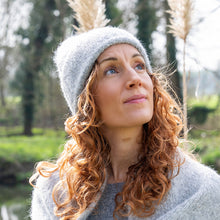 Load image into Gallery viewer, Ashleigh beanie hat - grey marl
