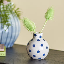 Load image into Gallery viewer, Fian vase - blue
