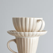 Load image into Gallery viewer, Latina cup &amp; saucer - natural
