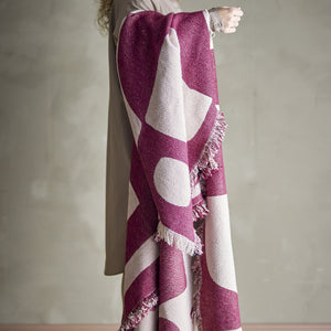 Olica throw - red