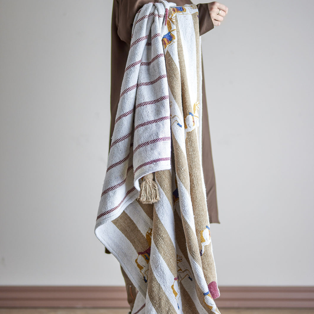 Merry-go-round throw