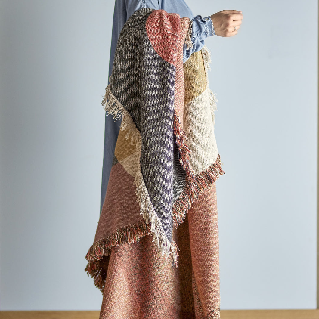 Arni throw - brown