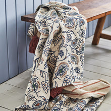 Load image into Gallery viewer, Paisley throw - multi
