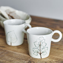 Load image into Gallery viewer, Aubrin cup - 2 designs
