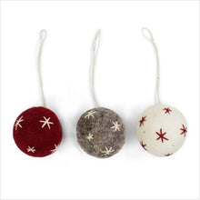 Load image into Gallery viewer, Christmas dec - set of 3 balls with stars ornaments
