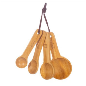 Bamboo measuring spoons