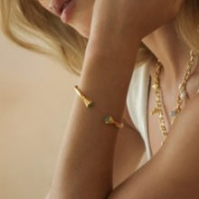 Load image into Gallery viewer, Cabochon open bangle - chalcedony
