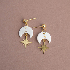 Celestial star drop earrings in pearly white - gold
