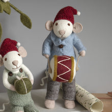 Load image into Gallery viewer, Christmas decorations - orchestra mouse w/ drum - small
