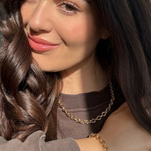 Load image into Gallery viewer, Crisar gold chunky chain necklace - medium length
