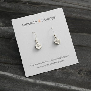 Daisy drop earrings