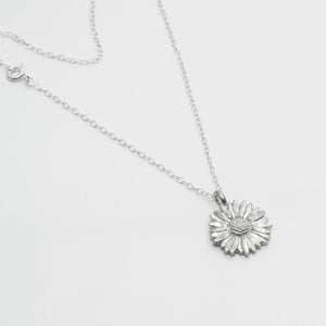 Daisy drop earrings