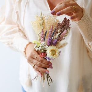 Dried flowers posies
