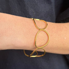 Load image into Gallery viewer, Everyday retro circle bangle - gold
