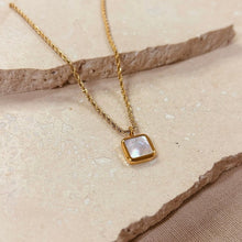 Load image into Gallery viewer, Everyday mother of pearl necklace
