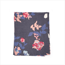 Load image into Gallery viewer, Floral scarf - grey
