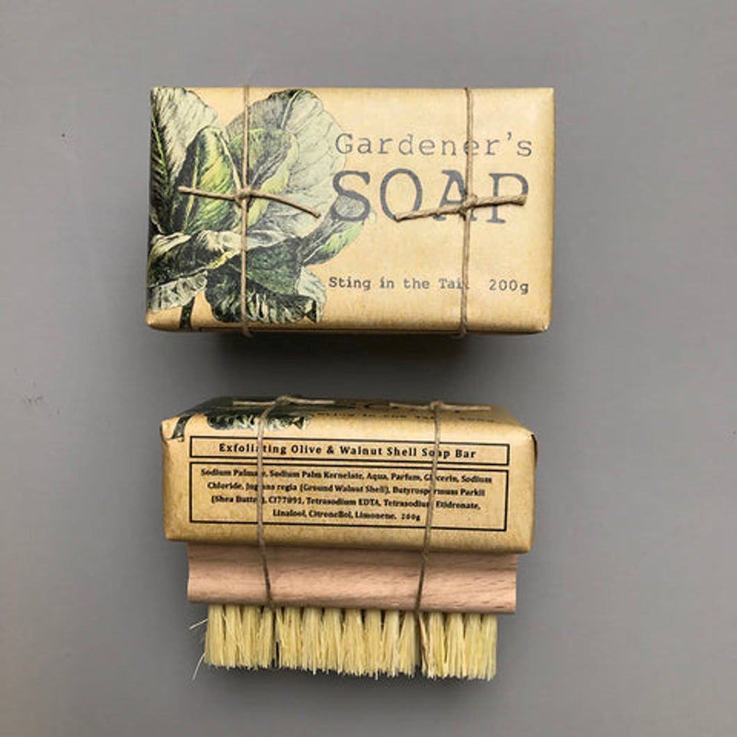 Gardener's exfoliating olive soap & wooden nailbrush