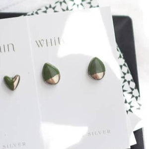 Dark blue teardrop shape ceramic studs - gold