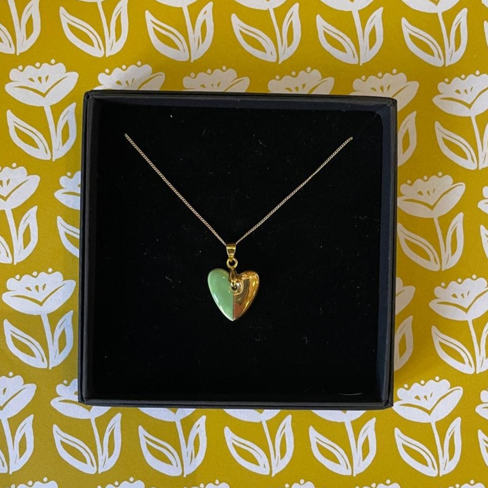 Pale green heart necklace - gold