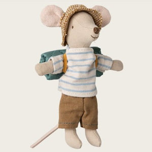 Hiker mouse - big brother
