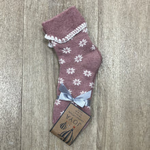 Load image into Gallery viewer, Cuff socks - pink with cream snowflakes
