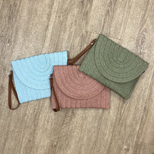 Load image into Gallery viewer, Straw clutch bags - various colours

