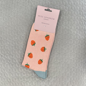 Strawberries socks - dusky pink