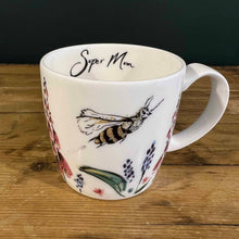 Load image into Gallery viewer, Super Mum bee mug
