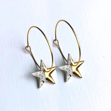 Load image into Gallery viewer, Hoop earrings with pink star charms - gold
