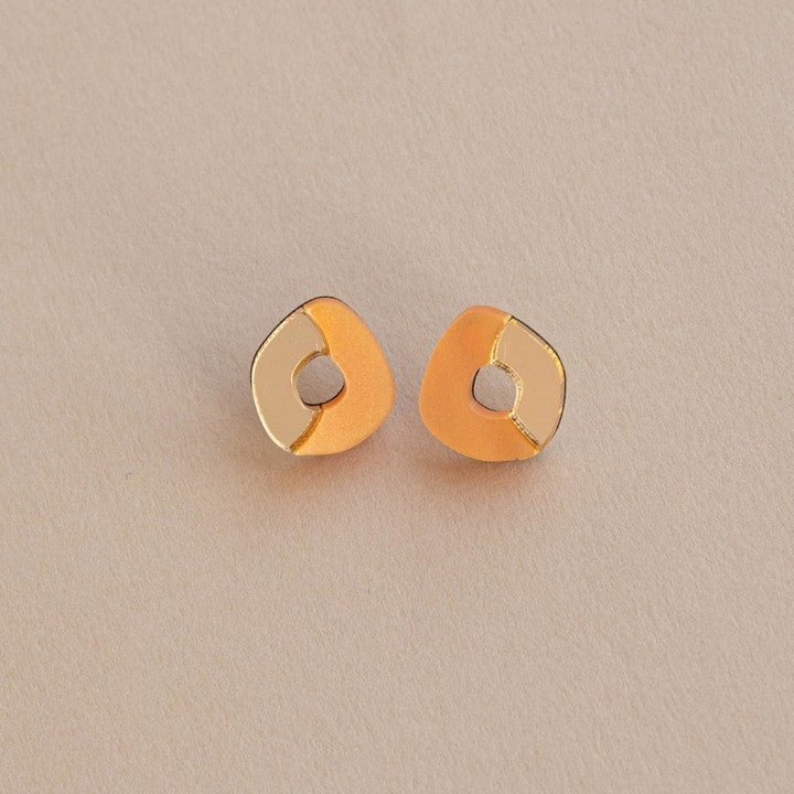 Oh stud earrings - orange & gold