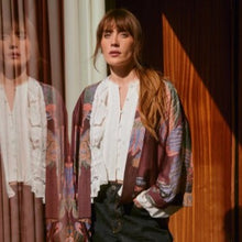 Load image into Gallery viewer, Crane kimono - plum

