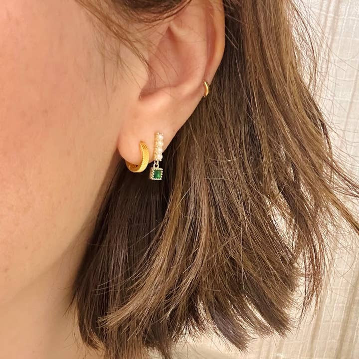 Pearl & emerald droplet studs - gold