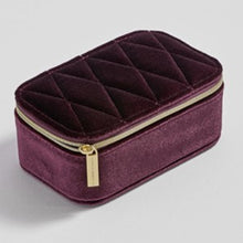 Load image into Gallery viewer, Quilted mini jewellery box - burgundy
