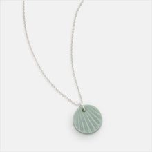 Load image into Gallery viewer, Porcelain scallop necklace - mint
