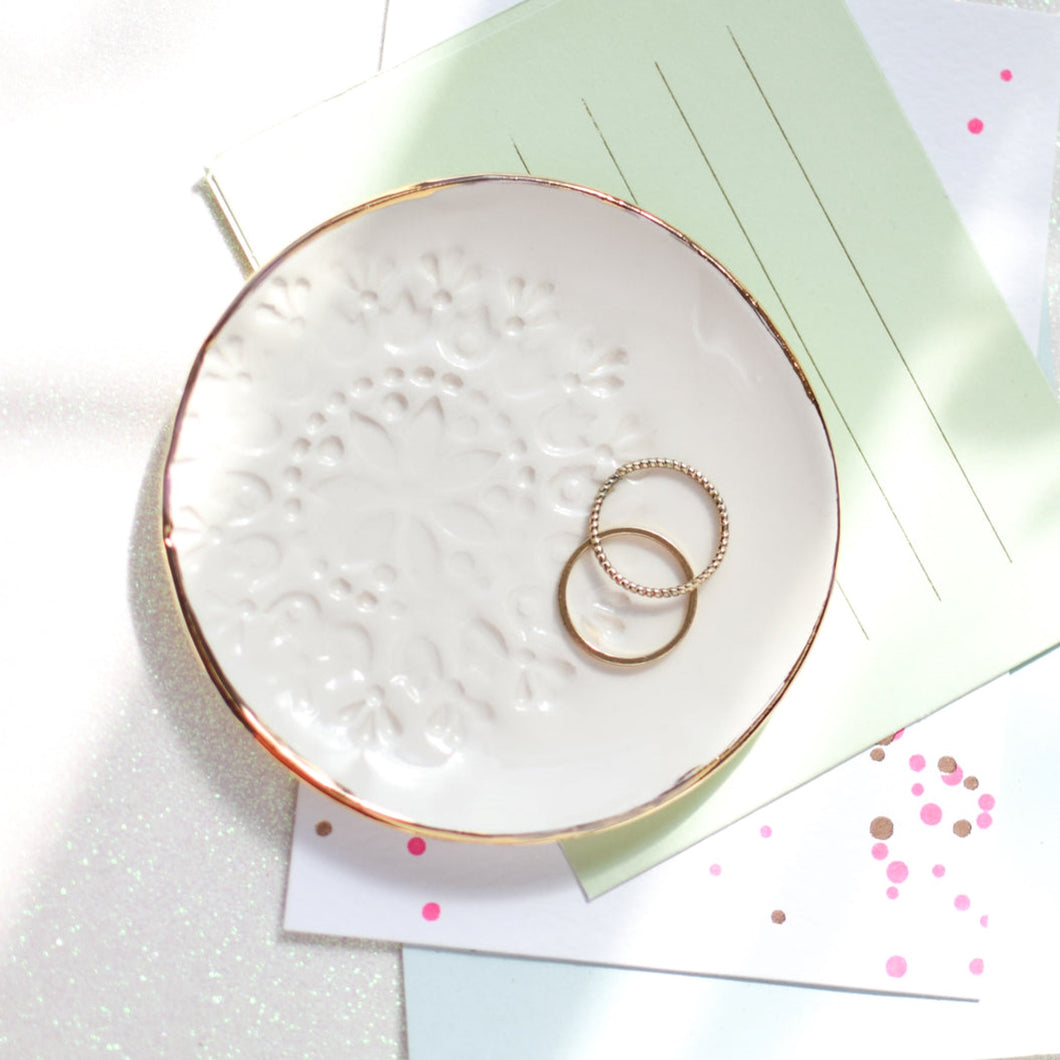 Side stamped circle trinket dish