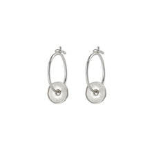 Load image into Gallery viewer, Silver sorrel earrings
