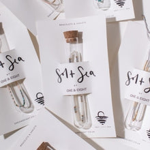 Load image into Gallery viewer, Sol &amp; Sea flat bracelet - white
