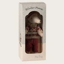 Load image into Gallery viewer, Winter mouse with ski set - mum - red
