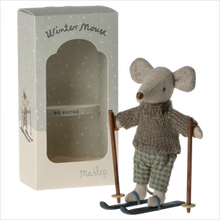 Load image into Gallery viewer, Winter mice with ski set - big brother
