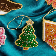 Load image into Gallery viewer, London black cab (zari) Xmas dec
