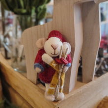 Load image into Gallery viewer, Xmas decs - white mouse w/ green trousers &amp; ski - small
