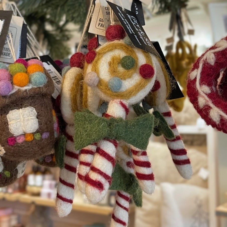 Christmas dec - candy w/ green bow