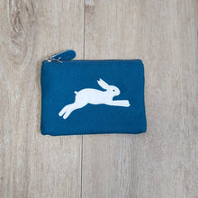 Load image into Gallery viewer, Felt leaping hare (white) purse - teal
