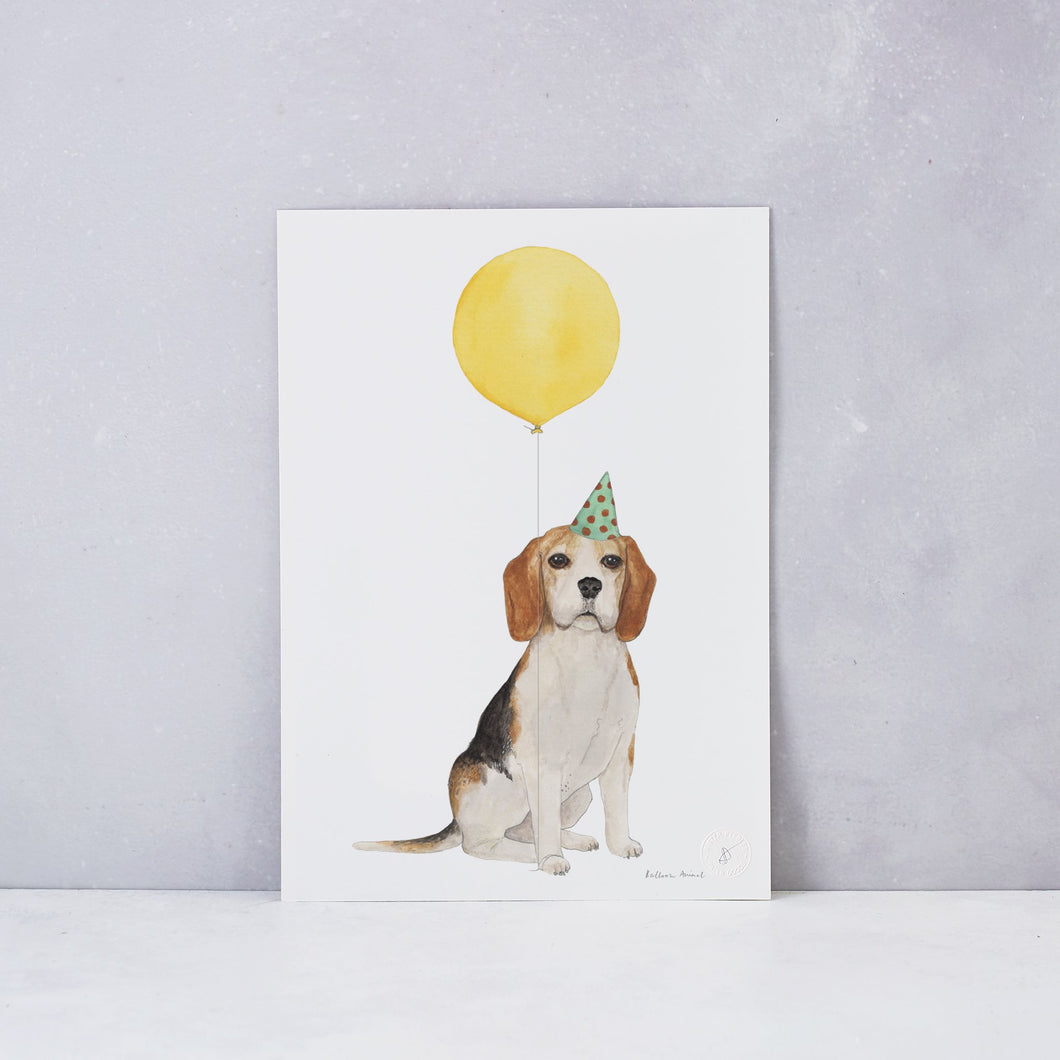 Balloon animals for your walls! A little beagle to bring the party.