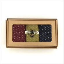 Load image into Gallery viewer, Carnaby sock box - with bumblebee pin (3 pairs)
