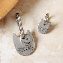 Load image into Gallery viewer, You&#39;re the cat&#39;s whiskers keyring
