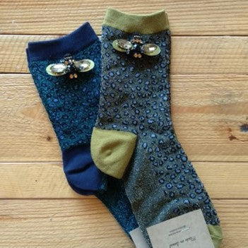 Cheetah luxe socks with bumblebee pin - ivy
