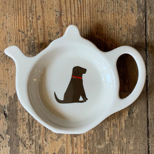 A fabulous tea bag dish for all Chocolate Labrador lovers. Presented in its very own kraft gift box to make the perfect present.