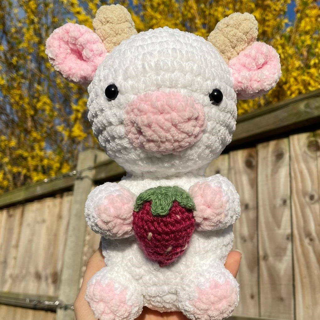 Knitted cow